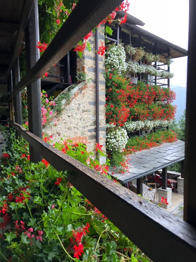 B&B "La Baita Delle Coccinelle" Varallo Bagian luar foto